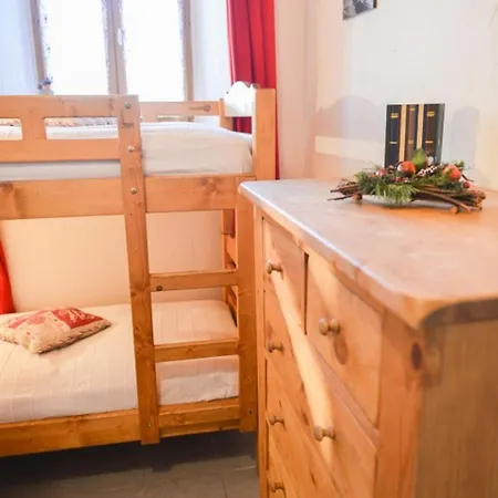 Cosy à Valloire, 25 M² Avec Jardin Privé
